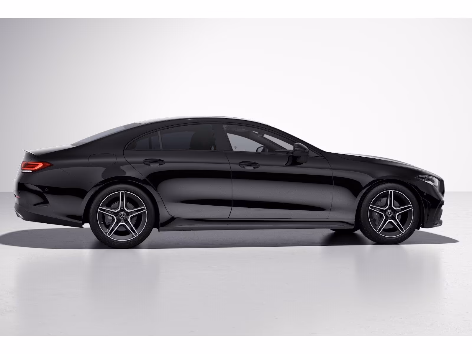 Mercedes-Benz CLS 220 d AMG+AMBIENTE+NIGHTP.+SCHIEBEDACH+KAMER — Bild 6