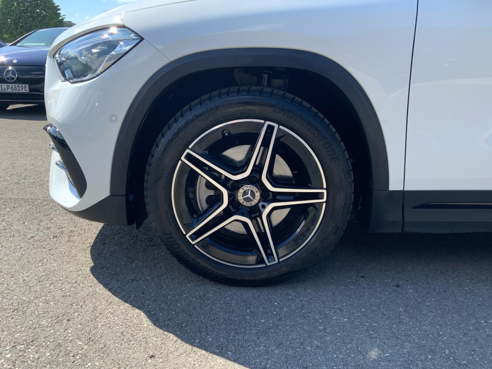 Mercedes-Benz GLA 250 4M AMG+AMBIENTEBEL.+DISTRONIC+AHK+360KAM — Bild 21